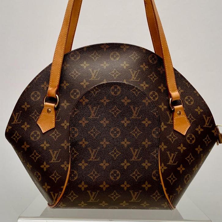 Handtas Louis Vuitton. Meer keuze in onze winkel ook Delvaux, Handtassen en Accessoires, Tassen | Damestassen, Handtas, Ophalen of Verzenden