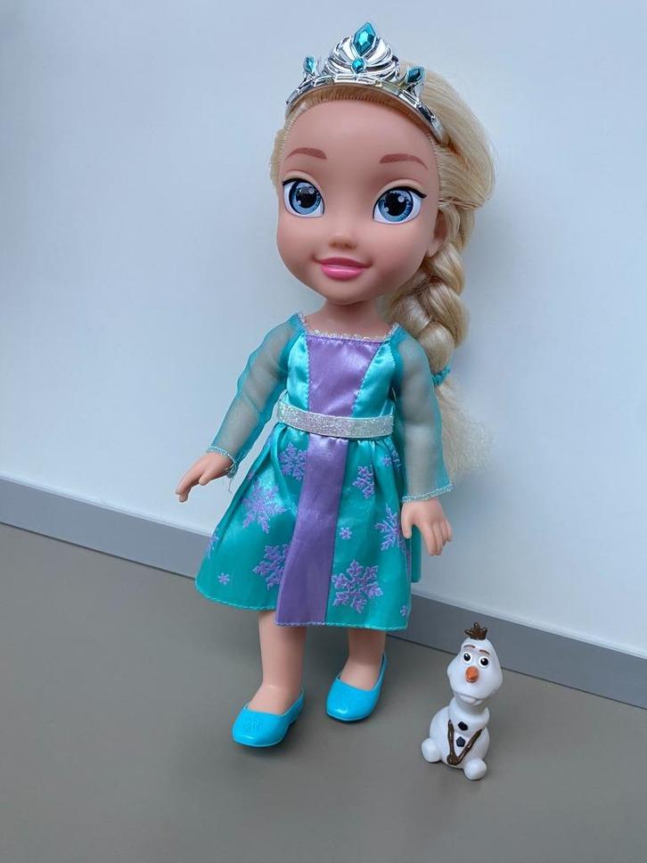 Pop Elsa + Olaf Frozen Disney, Kinderen en Baby's, Speelgoed | Poppen, Zo goed als nieuw, Overige typen, Ophalen of Verzenden