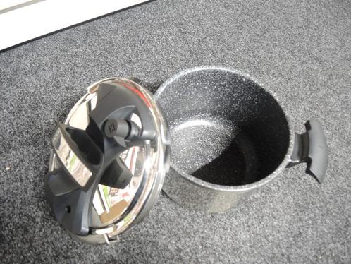 Snelkookpan auto inox 4 liter nieuw!, Huis en Inrichting, Keuken | Potten en Pannen, Nieuw, Kookpan of Snelkookpan, Inox, Inductieplaat