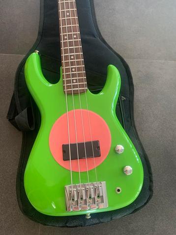 Flea bass, Musique & Instruments, Instruments à corde | Guitares | Basses, Enlèvement, Comme neuf, Électrique