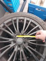 winterbanden op velg 245/40R18 97V, Auto-onderdelen, Banden en Velgen, Ophalen, 18 inch, Winterbanden, Personenwagen
