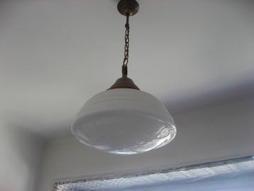 Ancienne lampe plafonnier Art nouveau en opaline beschikbaar voor biedingen