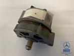 NOS Dynamo Bosch 35A 14V voor Mercedes-Benz R107 W115 W116 W, Neuf, -, -, Enlèvement ou Envoi