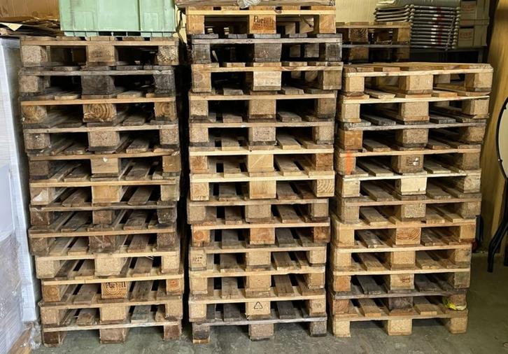 10 Euro pallets 80*120 gebruikte staat. 8€ tot 6 €, Zakelijke goederen, Stock en Retail | Verpakking en Verzending, Ophalen