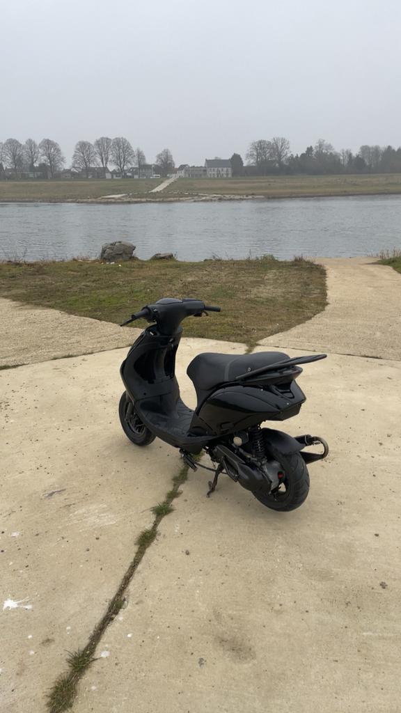 Piaggio zip 2t, Vélos & Vélomoteurs, Scooters | Piaggio, Utilisé, Zip, Classe B (45 km/h), Deux-temps, Enlèvement