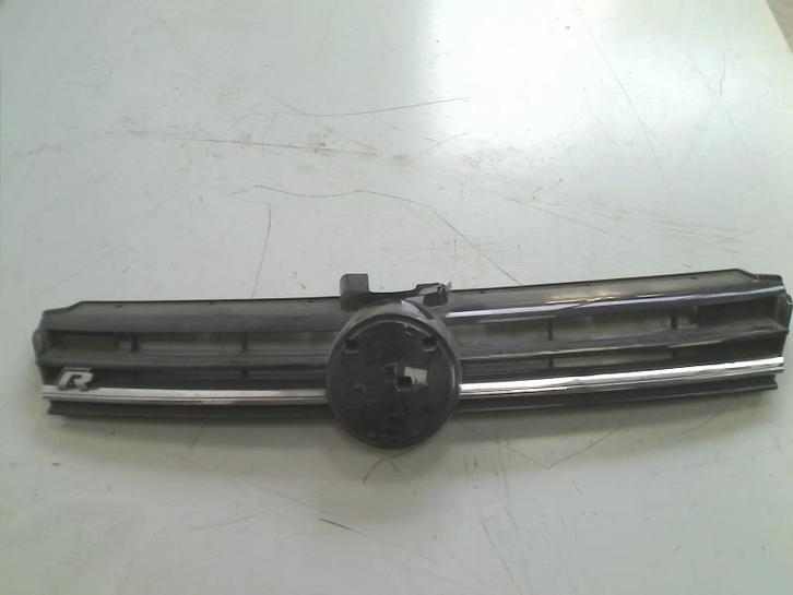 GRILLE Volkswagen Golf VII (AUA) (01-2012/03-2021), Auto-onderdelen, Carrosserie, Volkswagen, Gebruikt