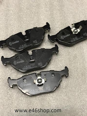 REMBLOKKEN BMW E36 E46 ACHTER BREMBO NIEUW  beschikbaar voor biedingen