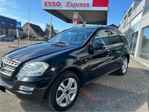 Ml300d, Lichte vracht mag 3500kg trekken, Auto's, Mercedes-Benz, Bedrijf, M-Klasse, Diesel, Euro 5, 5 deurs, Automaat, Zwart, Ophalen