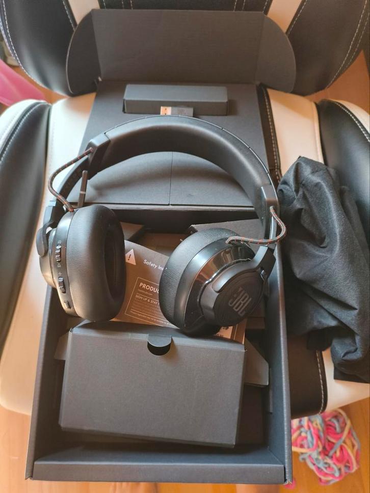 JBL Quantum 610 Wireless, Audio, Tv en Foto, Hoofdtelefoons, Gebruikt, Op oor (supra aural), Overige merken, Draadloos, Ophalen of Verzenden