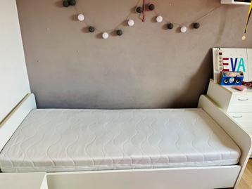 Matras van 80x200 of 160x200 omdat er 2 stuks beschikbaar beschikbaar voor biedingen