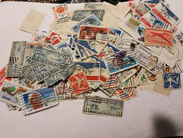 MEER DAN 600 VINTAGE POSTZEGELS, UIT DE VERENIGDE STATEN beschikbaar voor biedingen