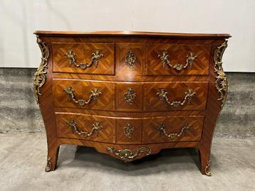 buffet - commode : baroque disponible aux enchères