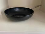 Wokpan van Kitchen Aid 28 cm, Huis en Inrichting, Keuken | Potten en Pannen, Inox, Ophalen of Verzenden, Zo goed als nieuw, Keramische plaat
