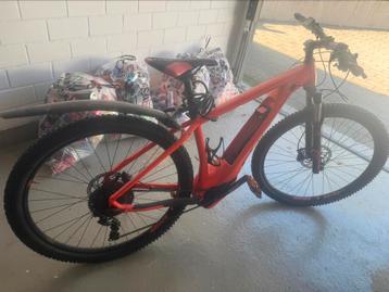 Hybrid cube reaction maintenbike beschikbaar voor biedingen
