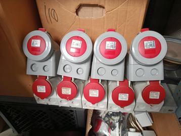 Mennekes en legrand 3 fase stopcontacten 16A beschikbaar voor biedingen