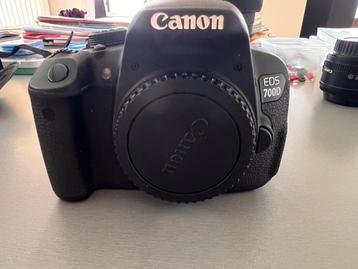Canon EOS 700D digitale spiegelreflexcamera beschikbaar voor biedingen