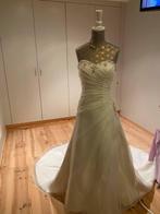 Bruidsjurk+kroon en armband, Ophalen, Trouwjurk, Wit, Zo goed als nieuw