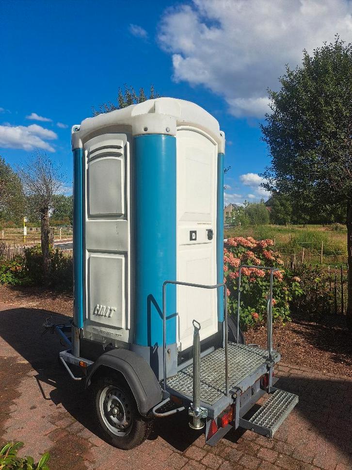 TE HUUR | Mobiel toilet | Event-toilet | toiletwagen, Hobby en Vrije tijd, Feestartikelen | Verhuur, Zo goed als nieuw, Ophalen