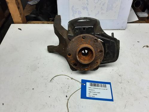 WIELNAAF LINKS VOOR Opel Corsa B (73 / 78 / 79), Auto-onderdelen, Remmen en Aandrijving, Opel, Gebruikt