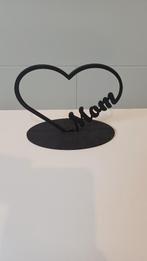 Petit cœur en bois sur pied noir « MOM » dernière pièce neuv, Enlèvement ou Envoi, Comme neuf