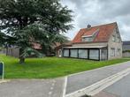HUIS MET LOODS, Immo, Maisons à vendre, Province de Flandre-Occidentale, 4 pièces, 1000 à 1500 m², Maison de coin