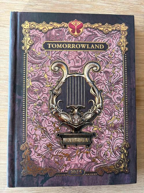 Tomorrowland (2015) - Melodia - 3 cds, Cd's en Dvd's, Cd's | Dance en House, Zo goed als nieuw, Ophalen