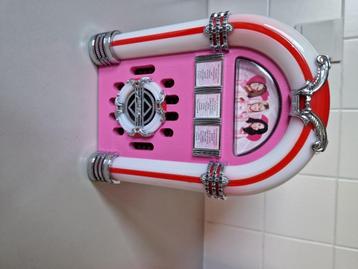 K 3 jukebox met SD kaartje beschikbaar voor biedingen