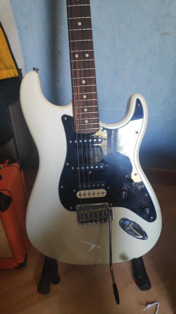 Squier Stratocaster Contemporary HSS, Muziek en Instrumenten, Snaarinstrumenten | Gitaren | Elektrisch, Zo goed als nieuw, Solid body