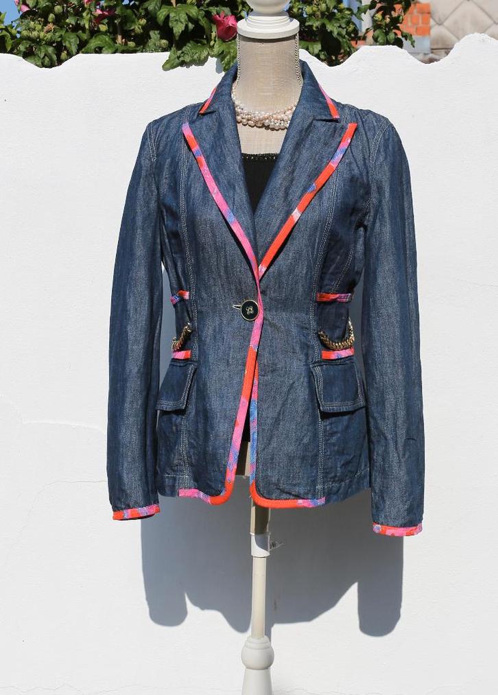 Magnifique blazer en jeans Féraud T40, Vêtements | Femmes, Vestes & Costumes, Comme neuf, Taille 38/40 (M), Enlèvement ou Envoi