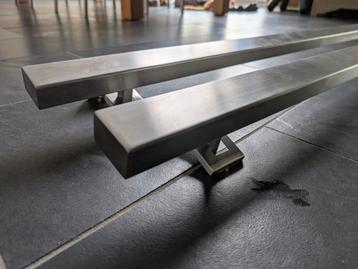 2 mains courantes inox 180 et 200 cm beschikbaar voor biedingen