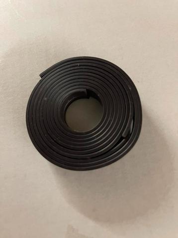 Zwarte Magneetstrip 1,5 meter beschikbaar voor biedingen