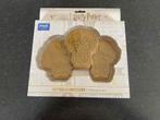Nieuw! PME Harry Potter - cutter en embossing set, Ophalen of Verzenden, Nieuw, Taarten of Cupcakes, Bakvorm