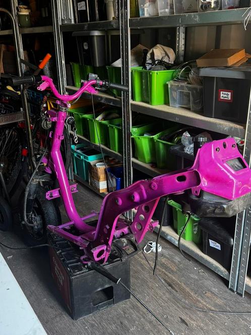 Piaggio zip A klasse 2t frame, Motoren, Motoren | Piaggio, Particulier, Ophalen of Verzenden