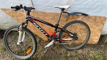 Scott bmx met werk aan. beschikbaar voor biedingen