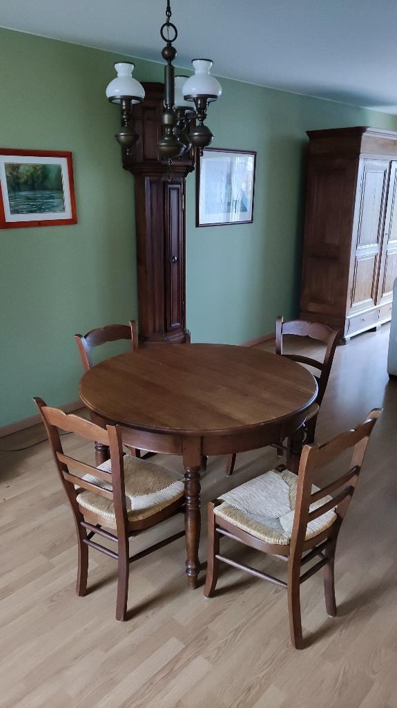 Table de salle à manger en chêne et quatre chaises, Maison & Meubles, Salles à manger complètes, Utilisé, 4 à 6 chaises, Enlèvement