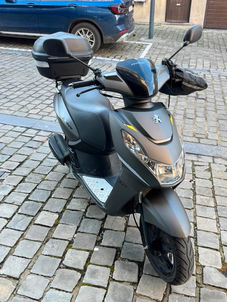 scooter 50cc  Peugeot kisbee 15 700 km 09/2023, Vélos & Vélomoteurs, Scooters | Peugeot, Comme neuf, Classe B (45 km/h), Essence
