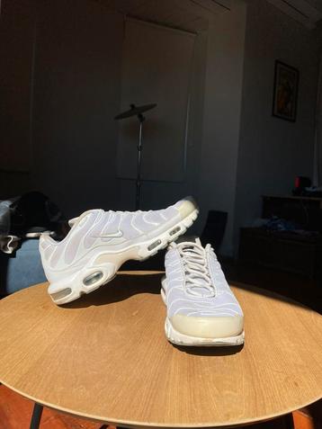 Nike Air Max Plus TN blanche, Enlèvement ou Envoi, Nike, Comme neuf, Blanc