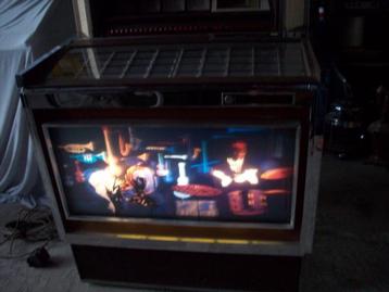 jukebox ami mm1  beschikbaar voor biedingen