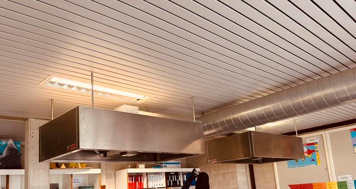 Professionele Afzuiginstallatie Te Koop!, Elektronische apparatuur, Afzuigkappen, Motor, Ophalen of Verzenden