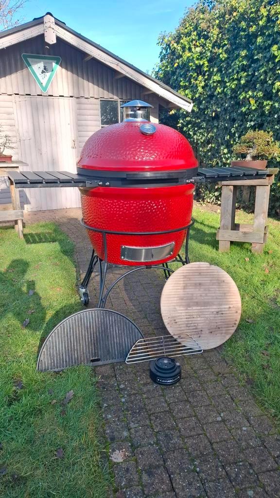 Kamado BIG Joe. Compleet, gereinigd en in topstaat!, Tuin en Terras, Houtskoolbarbecues, Ophalen