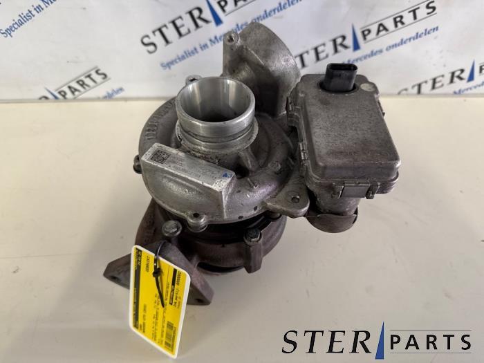 Turbo d'un Mercedes Vito, Autos : Pièces & Accessoires, Enlèvement ou Envoi, 3 mois de garantie, Utilisé, Mercedes-Benz