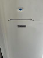 BOSCH chaudière fioul à condensation avec thermostat, Moins de 60 cm, Chaudière CC ou Chaudière combinée, Enlèvement, Haut rendement (HR)