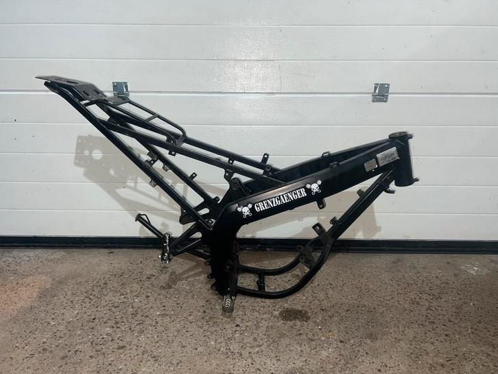 Derbi 2020 euro 4 frame met papieren, Fietsen en Brommers, Brommeronderdelen | Algemeen, Zo goed als nieuw, Frame, Ophalen