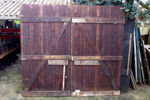 Mooie hoge dubbele schuur deuren  315 cm, Doe-het-zelf en Bouw, Deuren en Vliegenramen, Gebruikt, Buitendeur, 215 cm of meer, 120 cm of meer