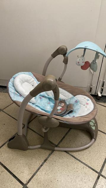 Baby schommelstoel beschikbaar voor biedingen
