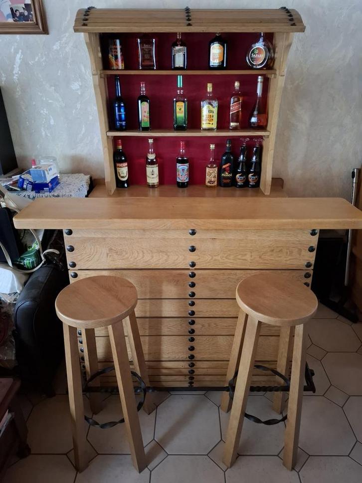 Mooie thuisbar met 2 zitkrukken, Huis en Inrichting, Barren, Gebruikt, Inclusief barstoelen, Ophalen