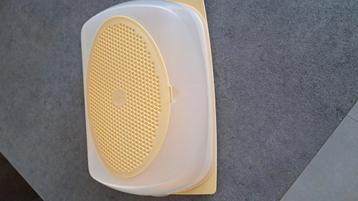 Tupperware beschikbaar voor biedingen