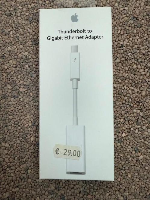 Apple Thunderbolt to Gigabit Ethernet adapter, Computers en Software, Pc- en Netwerkkabels, Zo goed als nieuw, Ophalen