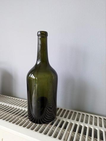 Oude Bourgondische fles 