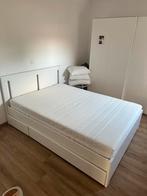 Mátelas 140x200 + oreillers 50x60, Huis en Inrichting, Slaapkamer | Boxsprings, Ophalen, Zo goed als nieuw